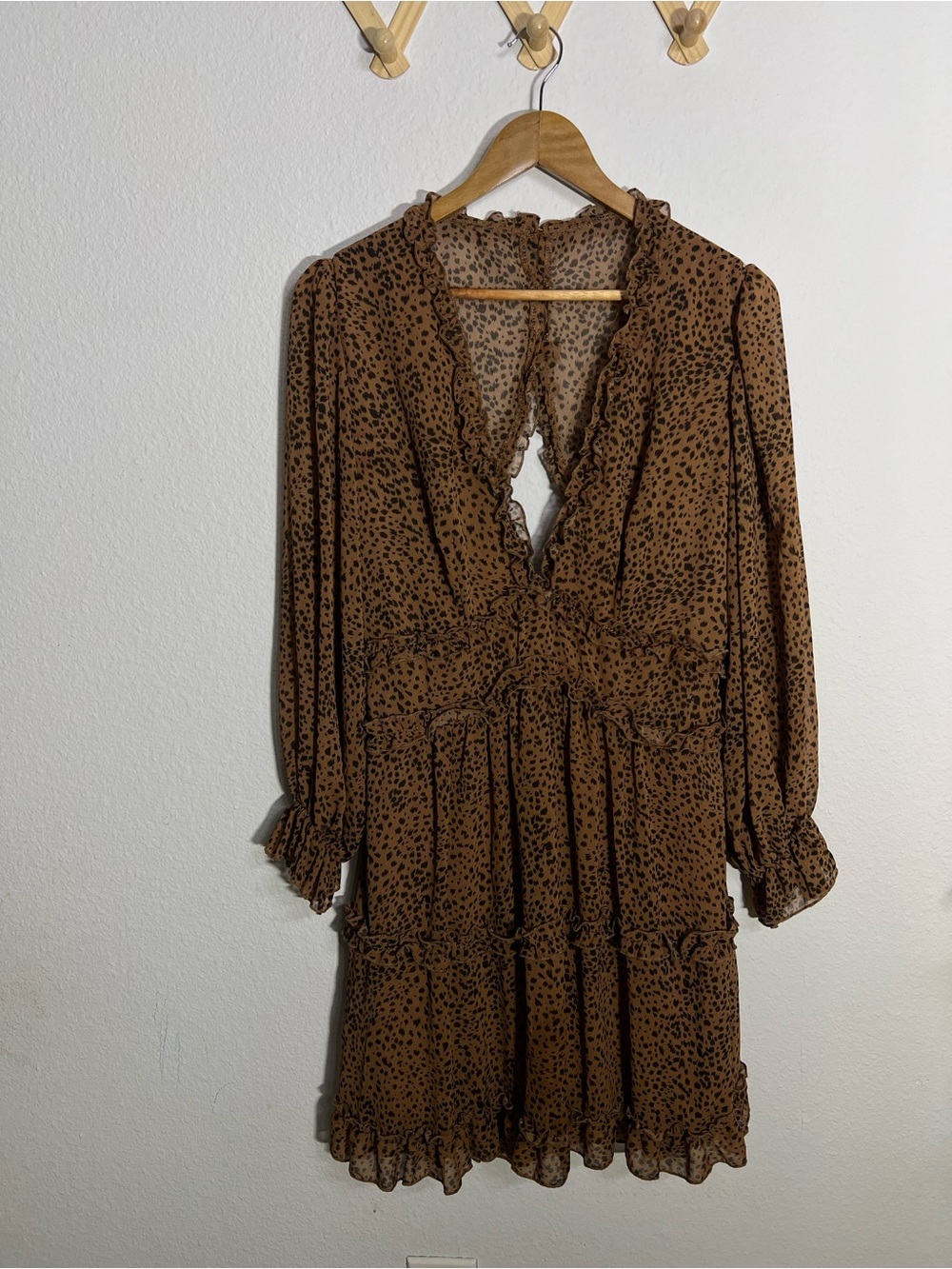 NO BRAND • Brown Cheetah Print Chiffon Open Back Peasant Dress